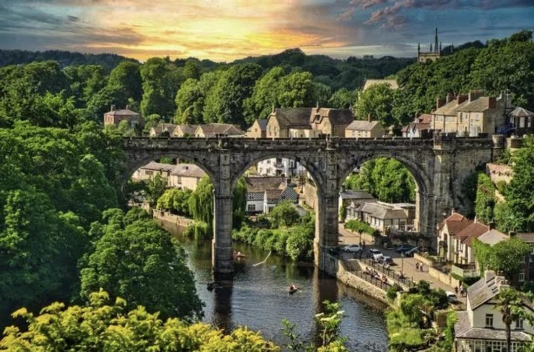 Castle Ings Jem Hotel Knaresborough Exterior foto